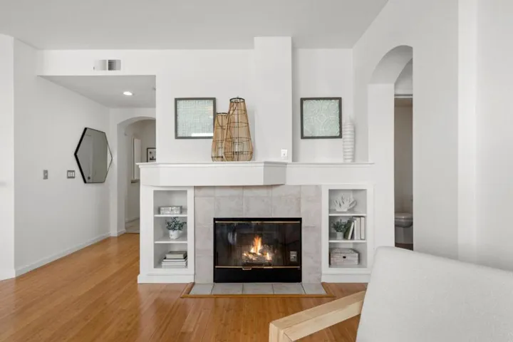300 Baltic Circle 306, Redwood City, California 94065