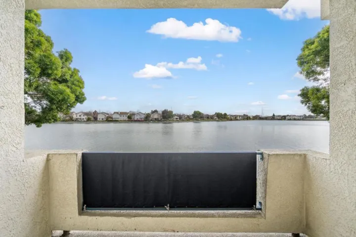 300 Baltic Circle 306, Redwood City, California 94065