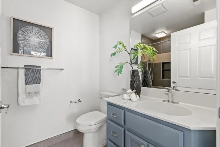 300 Baltic Circle 306, Redwood City, California 94065