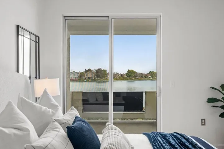 300 Baltic Circle 306, Redwood City, California 94065