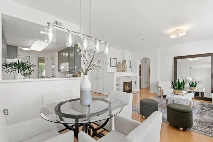 300 Baltic Circle 306, Redwood City, California 94065