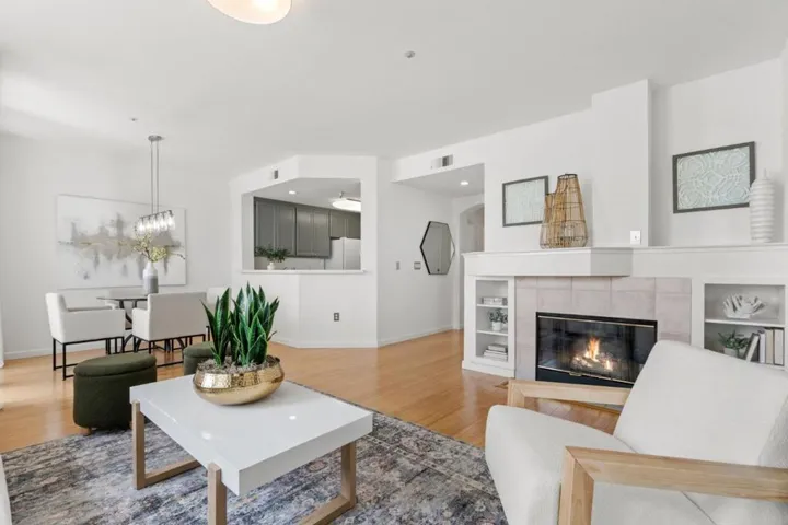 300 Baltic Circle 306, Redwood City, California 94065
