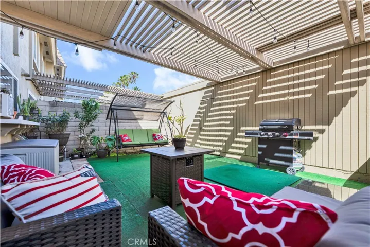 10174 Durango River Court, Fountain Valley, California 92708