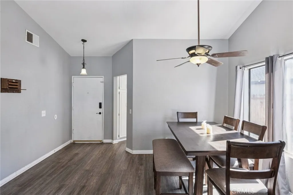 36913 Tobira Drive, Palmdale, California 93550 home-pic-8