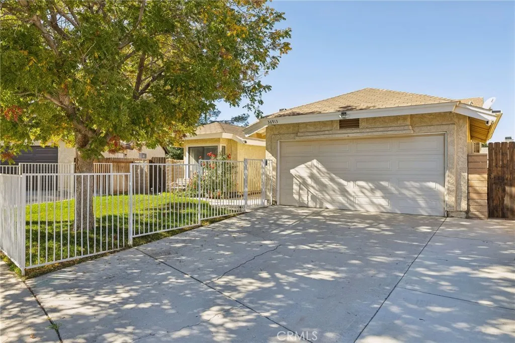 36913 Tobira Drive, Palmdale, California 93550 home-pic-0