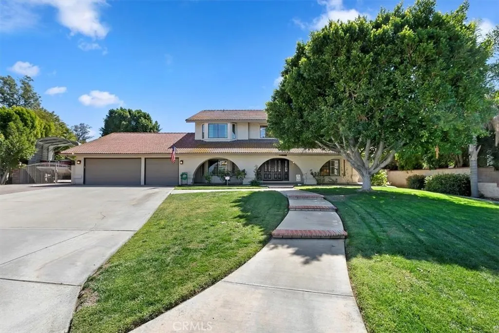 1618 Southport Drive, Riverside, California 92506 home-pic-2