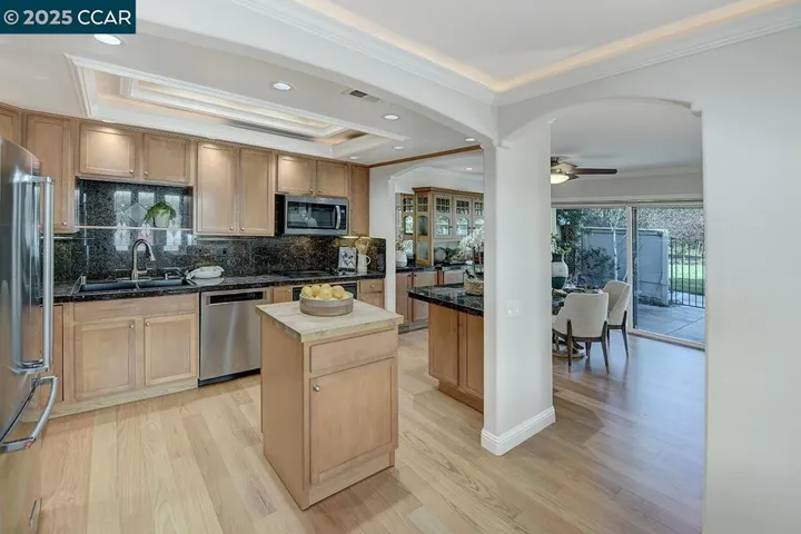 1900 Golden Rain Rd 2, Walnut Creek, California 94595