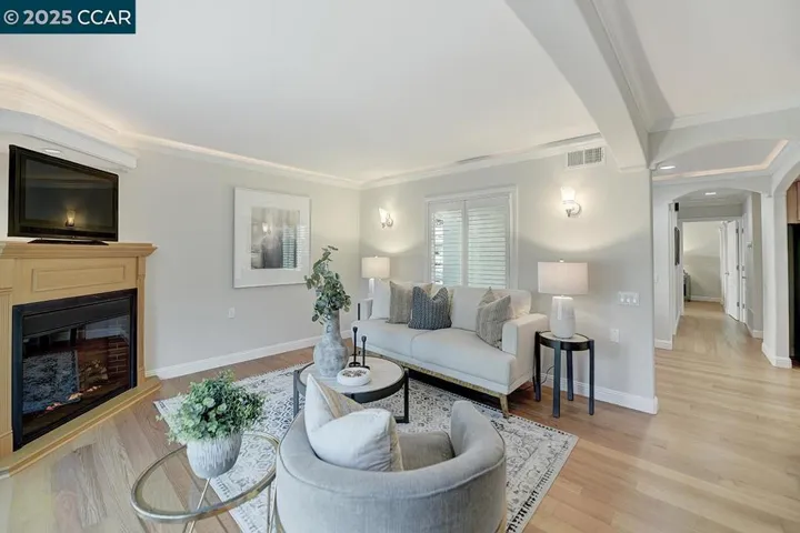 1900 Golden Rain Rd 2, Walnut Creek, California 94595