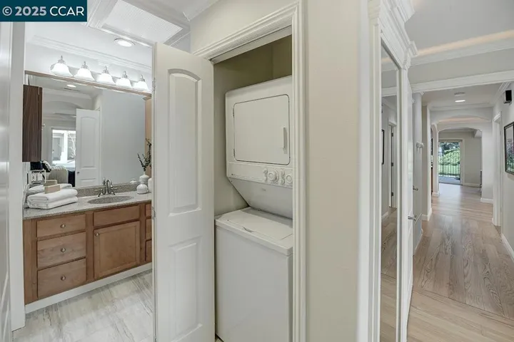 1900 Golden Rain Rd 2, Walnut Creek, California 94595