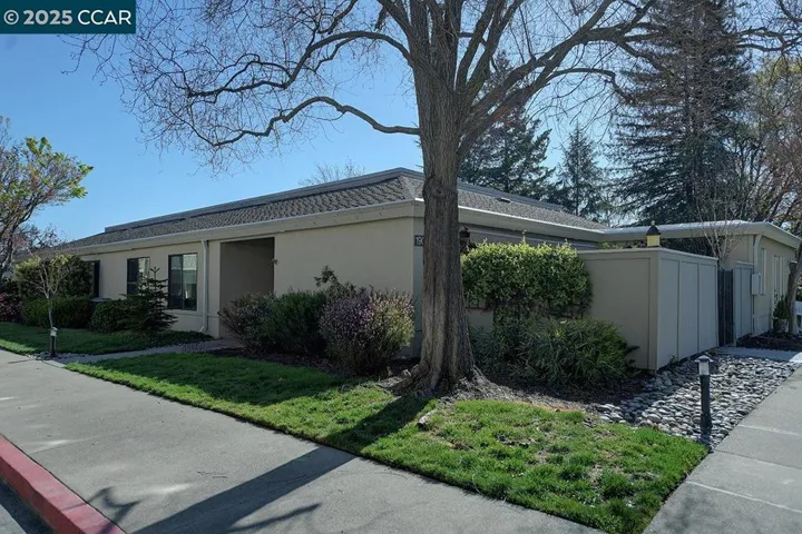 1900 Golden Rain Rd 2, Walnut Creek, California 94595