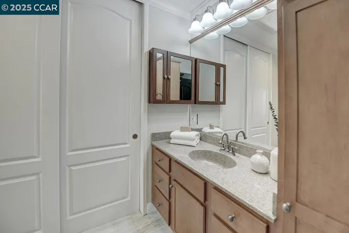 1900 Golden Rain Rd 2, Walnut Creek, California 94595