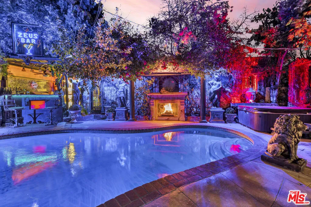 17419 Cohasset Street, Van Nuys, California 91406 home-pic-52