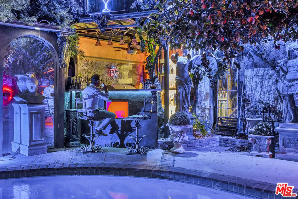 17419 Cohasset Street, Van Nuys, California 91406 home-pic-53