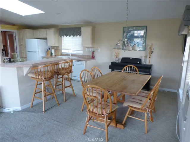 Dining area into kitchen