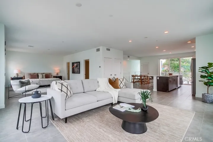 2015 Placentia Avenue, Costa Mesa, California 92627