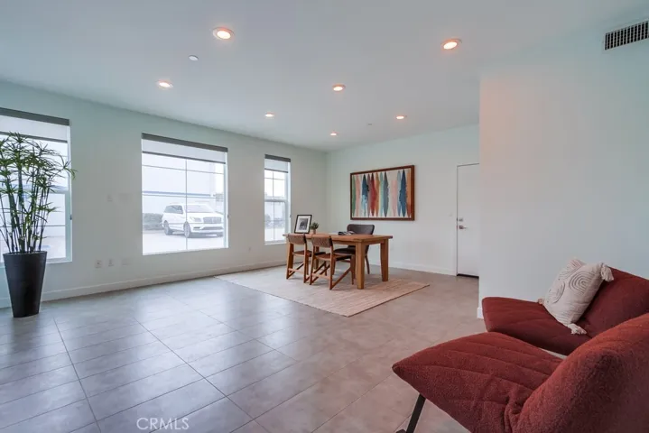 2015 Placentia Avenue, Costa Mesa, California 92627