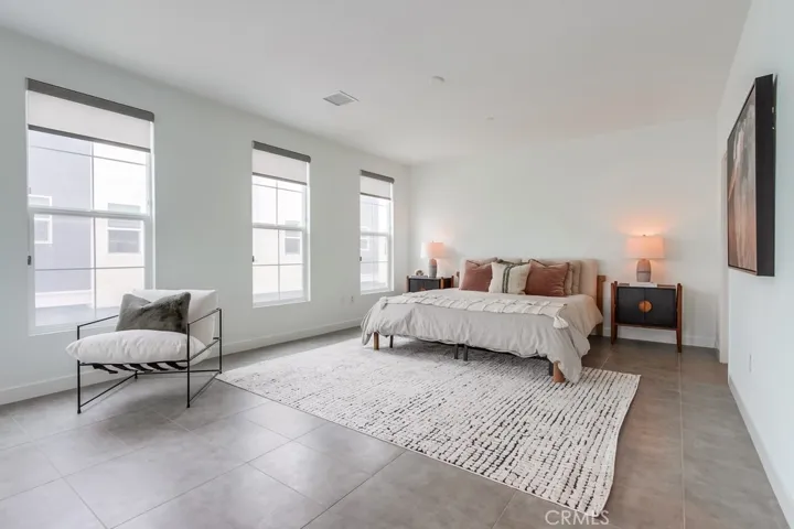 2015 Placentia Avenue, Costa Mesa, California 92627
