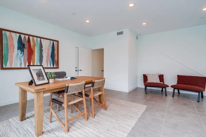 2015 Placentia Avenue, Costa Mesa, California 92627