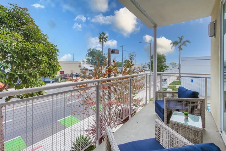 2015 Placentia Avenue, Costa Mesa, California 92627