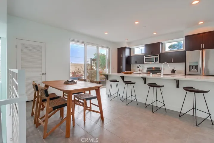 2015 Placentia Avenue, Costa Mesa, California 92627