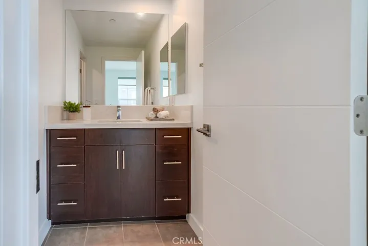 2015 Placentia Avenue, Costa Mesa, California 92627