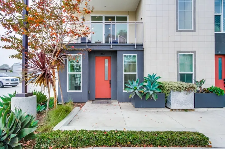 2015 Placentia Avenue, Costa Mesa, California 92627