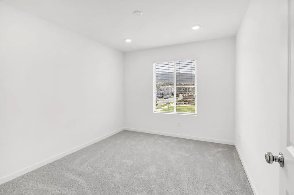 2288 Panama Drive, Corona, California 92883 home-pic-23