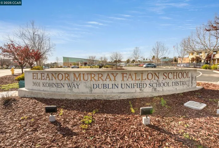 3103 S Bridgepointe Ln, Dublin, California 94568