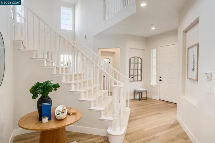 3103 S Bridgepointe Ln, Dublin, California 94568