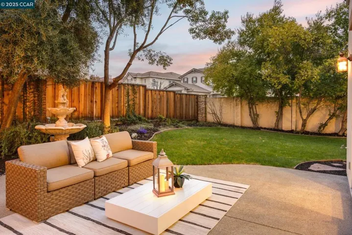 3103 S Bridgepointe Ln, Dublin, California 94568
