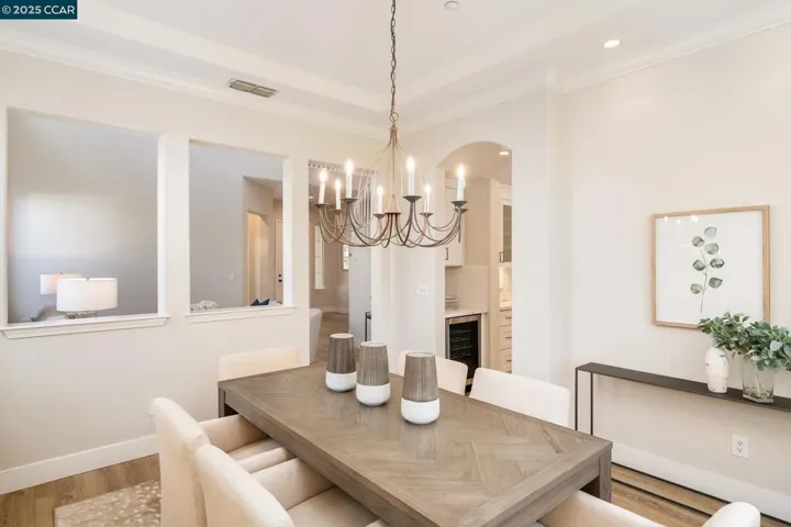 3103 S Bridgepointe Ln, Dublin, California 94568