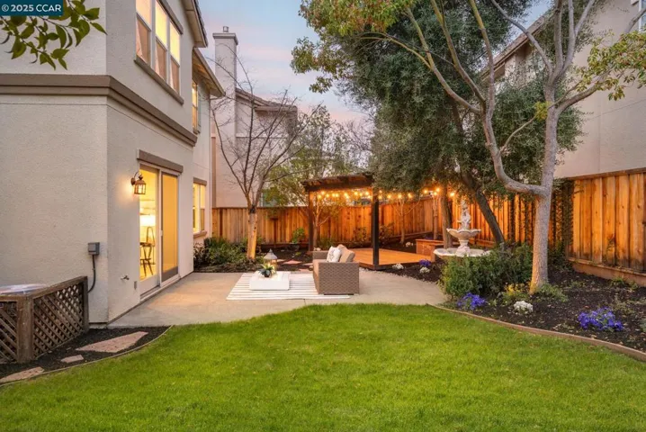 3103 S Bridgepointe Ln, Dublin, California 94568