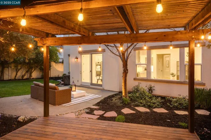 3103 S Bridgepointe Ln, Dublin, California 94568