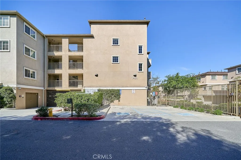 1401 Lomita Boulevard 204, Harbor City, California 90710 home-pic-3
