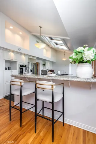1420 Stradella Road, Los Angeles, California 90077