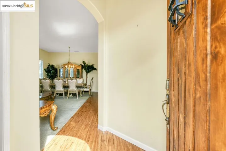 10061 Mosaic Way, Elk Grove, California 95757