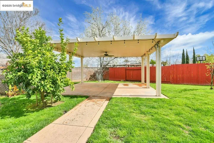 10061 Mosaic Way, Elk Grove, California 95757