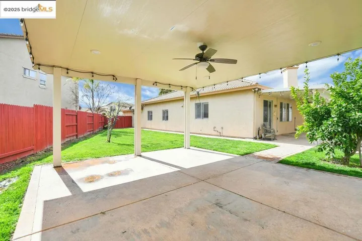10061 Mosaic Way, Elk Grove, California 95757