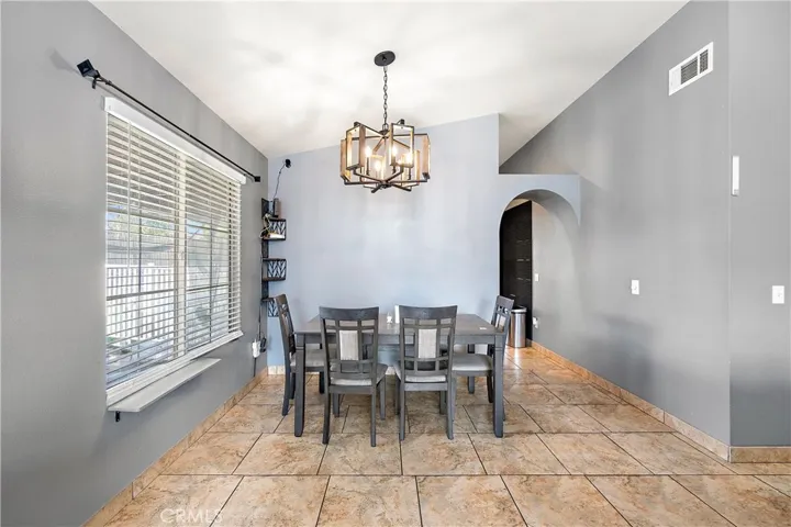 691 Avenida Capistrano, Colton, California 92324