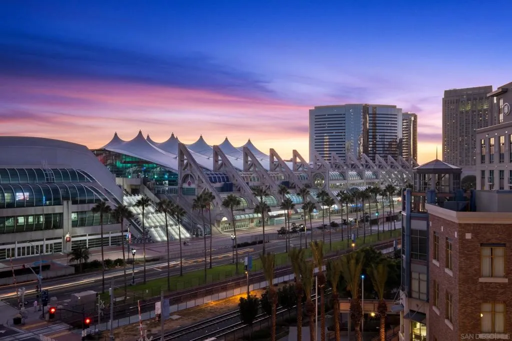 800 The Mark Lane 704, San Diego, California 92101 home-pic-45