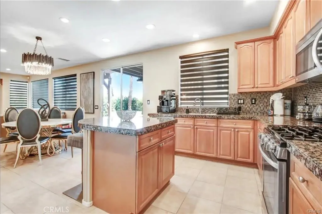 48620 Anastacia Court, Indio, California 92201 home-pic-9