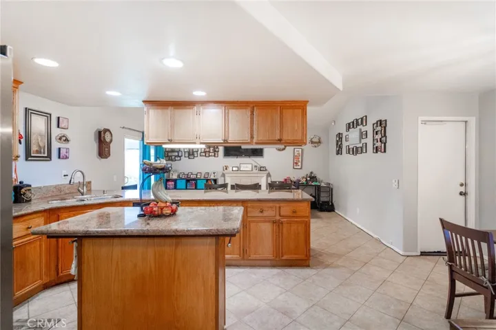 Large Kitchen
Open to Family Room