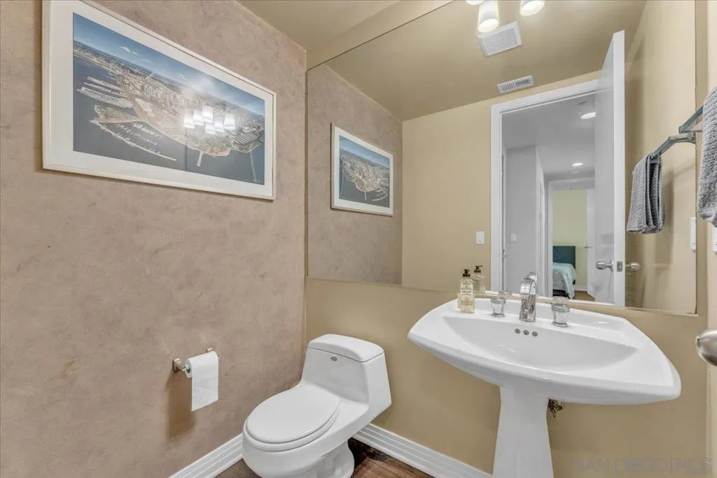 655 India St 223, San Diego, California 92101 home-pic-19