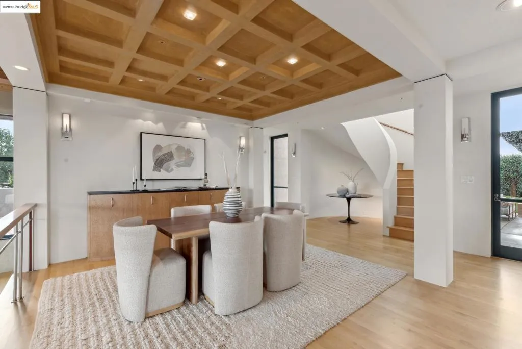 5 Woodside Way, Oakland, California 94611 home-pic-9