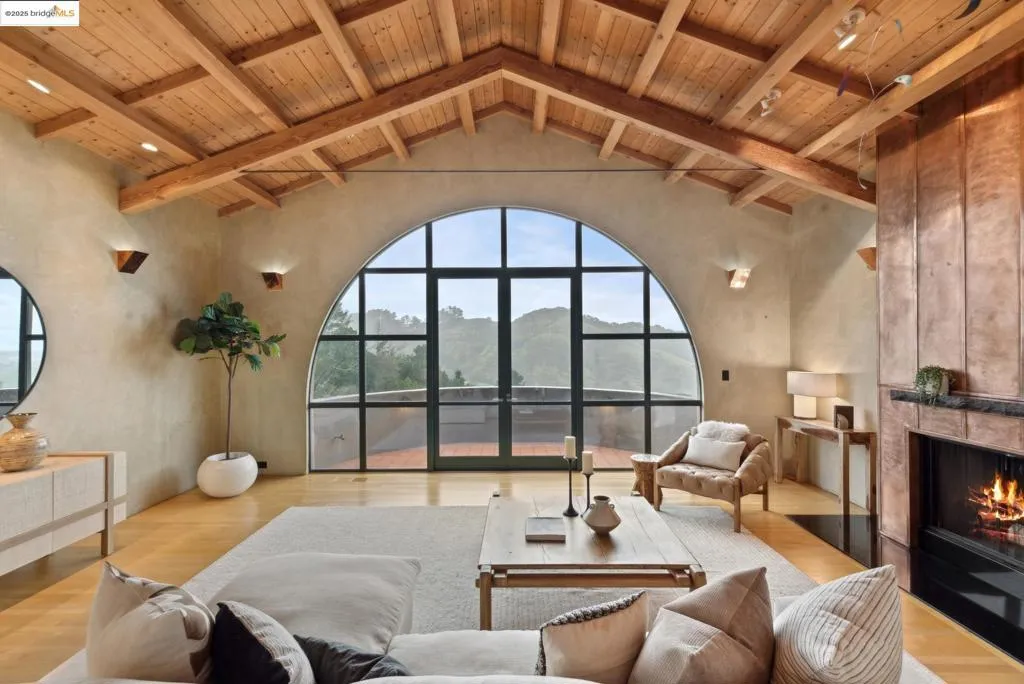 5 Woodside Way, Oakland, California 94611 home-pic-10