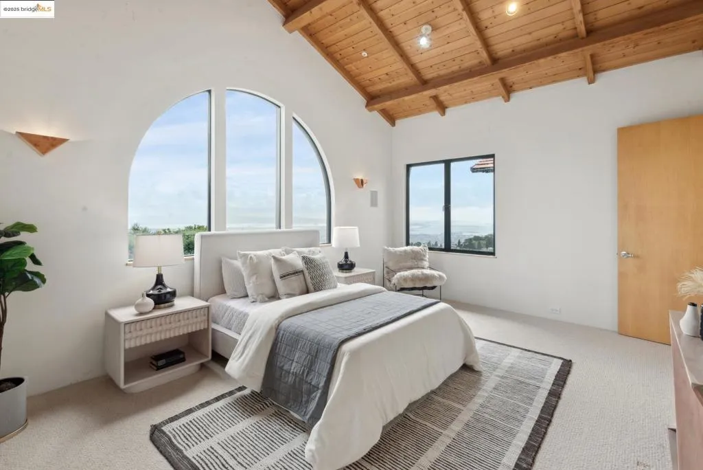 5 Woodside Way, Oakland, California 94611 home-pic-40