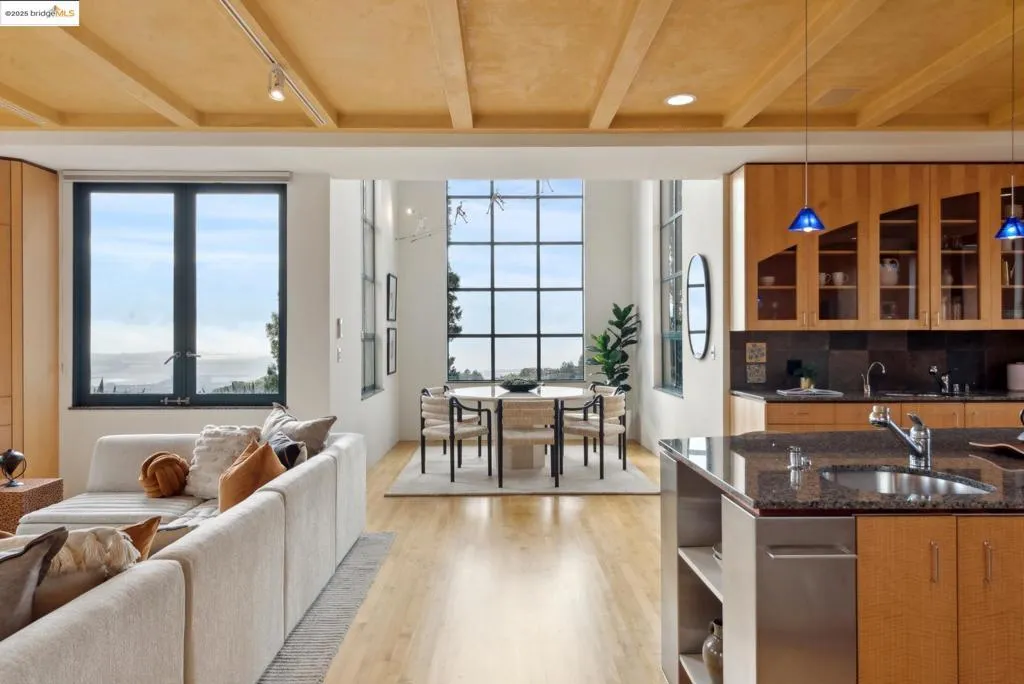 5 Woodside Way, Oakland, California 94611 home-pic-18