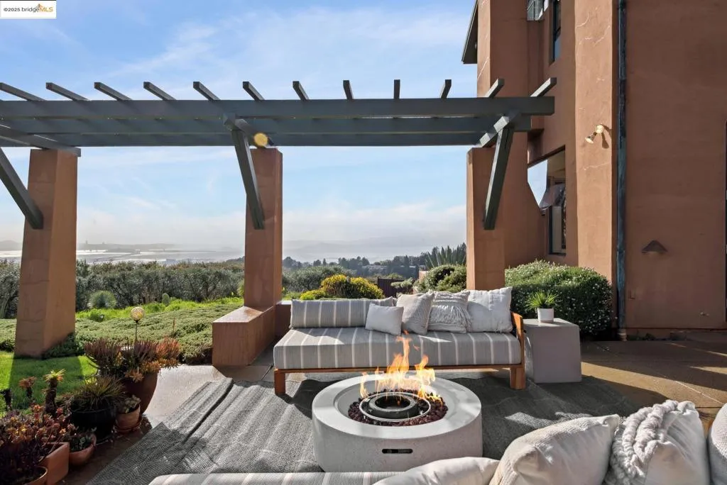 5 Woodside Way, Oakland, California 94611 home-pic-53
