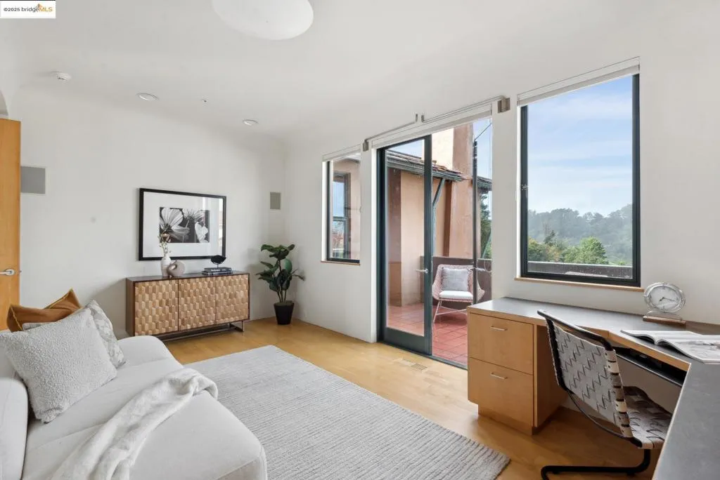 5 Woodside Way, Oakland, California 94611 home-pic-26