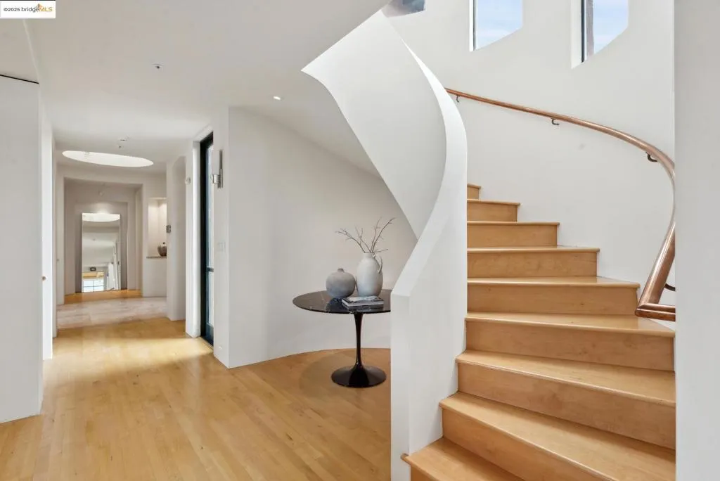 5 Woodside Way, Oakland, California 94611 home-pic-27